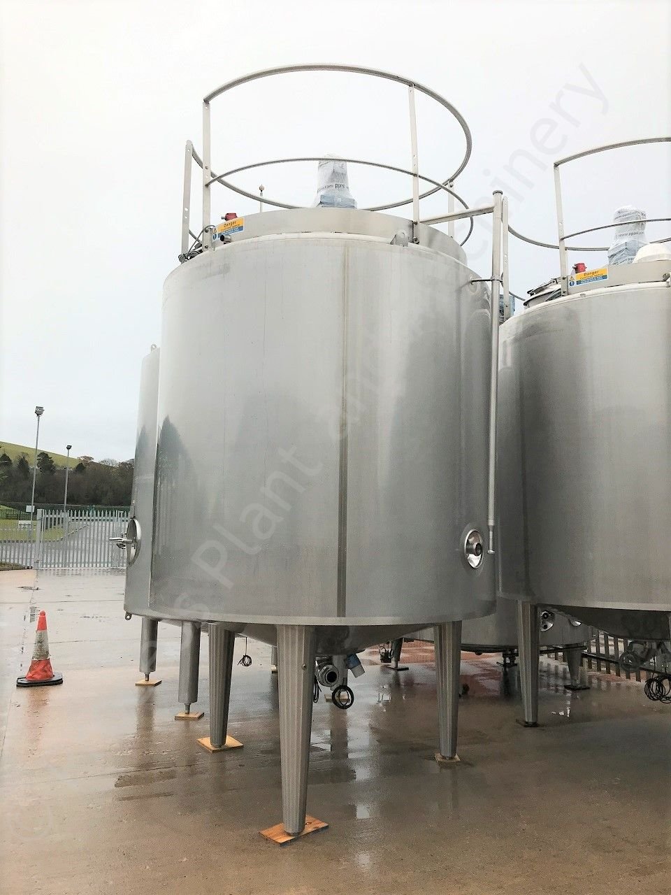 Used 8,000 Ltr Stainless Steel Insulated Tank with TopMounted Paddle MixerPPM Ltd